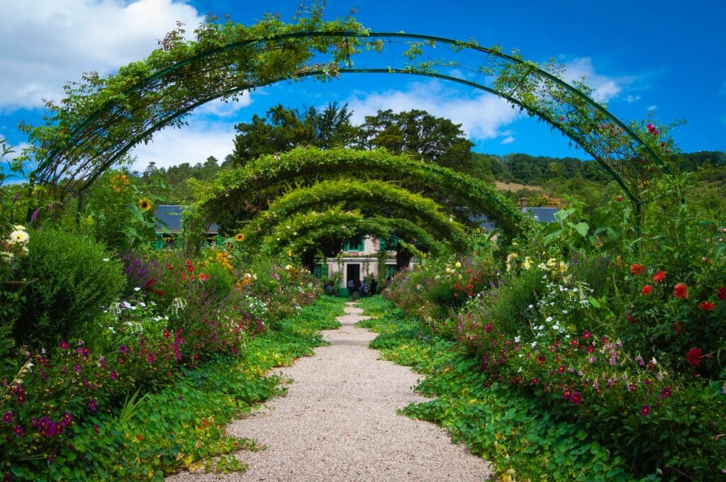 Comment entretenir un salon de jardin en fer forgé qui rouille ?